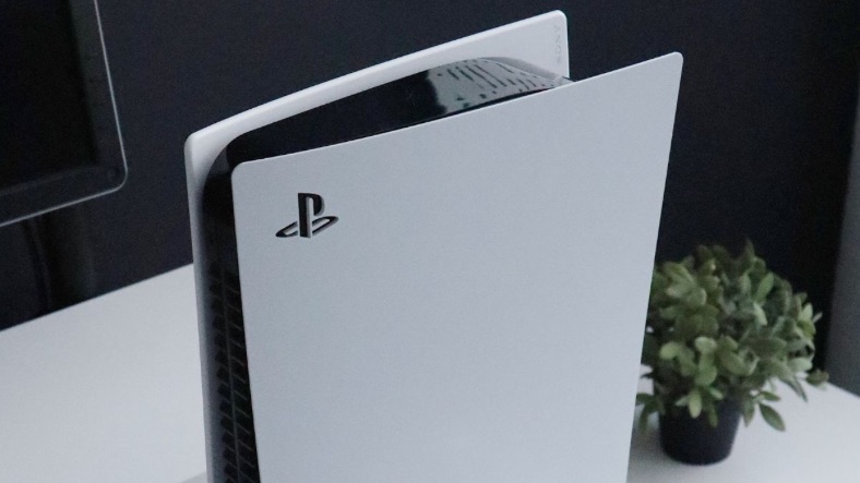 Ulaş Utku Bozdoğan: “Playstation 5 Slim” Olarak Adlandırılan Yeni Cihazın İlk Görüntüleri Sızdırıldı: Tanıtımına Haftalar Kalmış Olabilir! 1