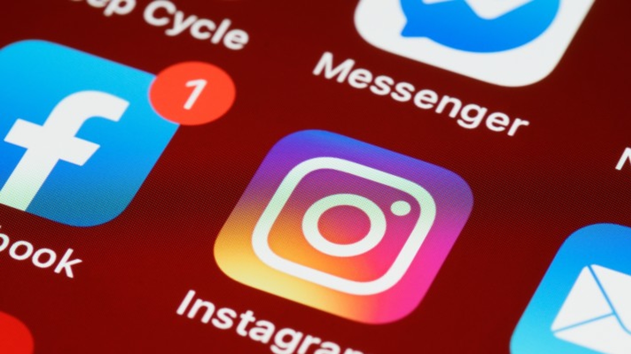 Şinasi Kaya: Meta'Nın, Reklamsız Facebook Ve Instagram İçin Ücretli Abonelik Çıkaracağı İddia Edildi: Yalnızca Avrupa'Da Sunulacak 1