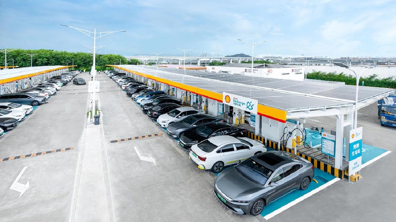 Ulaş Utku Bozdoğan: Shell Ve Byd, Dünyanın En Büyük Elektrikli Araç Şarj İstasyonunu Açtı: Günde 3 Binden Fazla Araca Hizmet Veriyor! 3