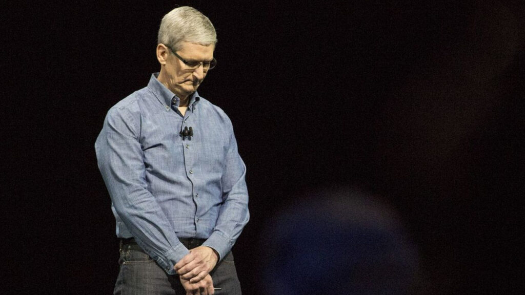 Meral Erden: Apple beş kişiyi kovdu! İşte sebebi! 1