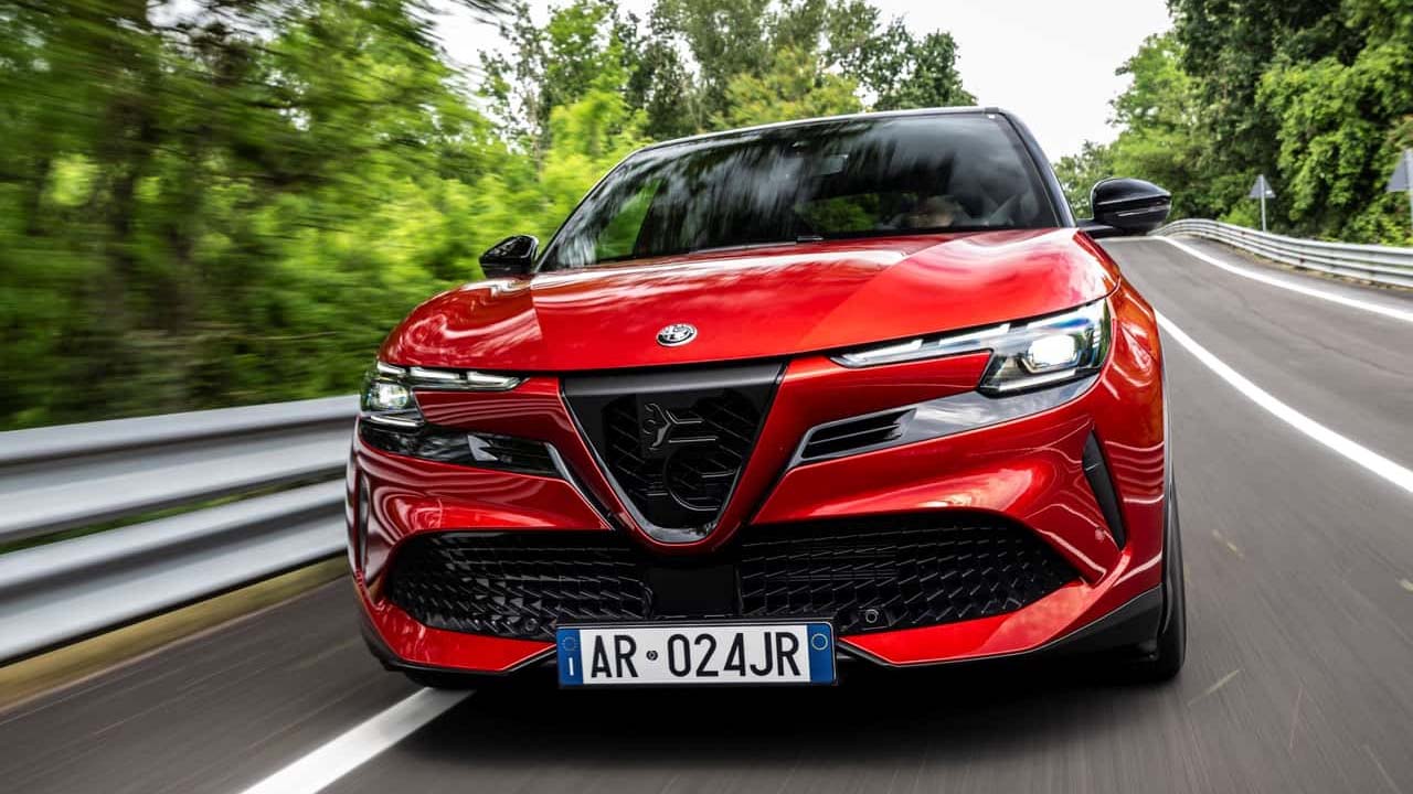 Alfa Romeo Junior: Türkiye Pazarında Yeni Dönem