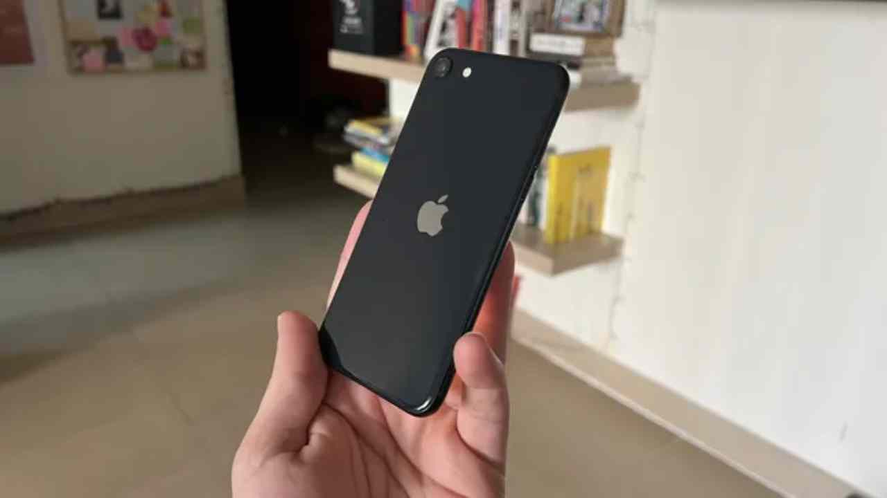 Apple'ın Yeni iPhone SE 4 Tasarımı ve Özellikleri