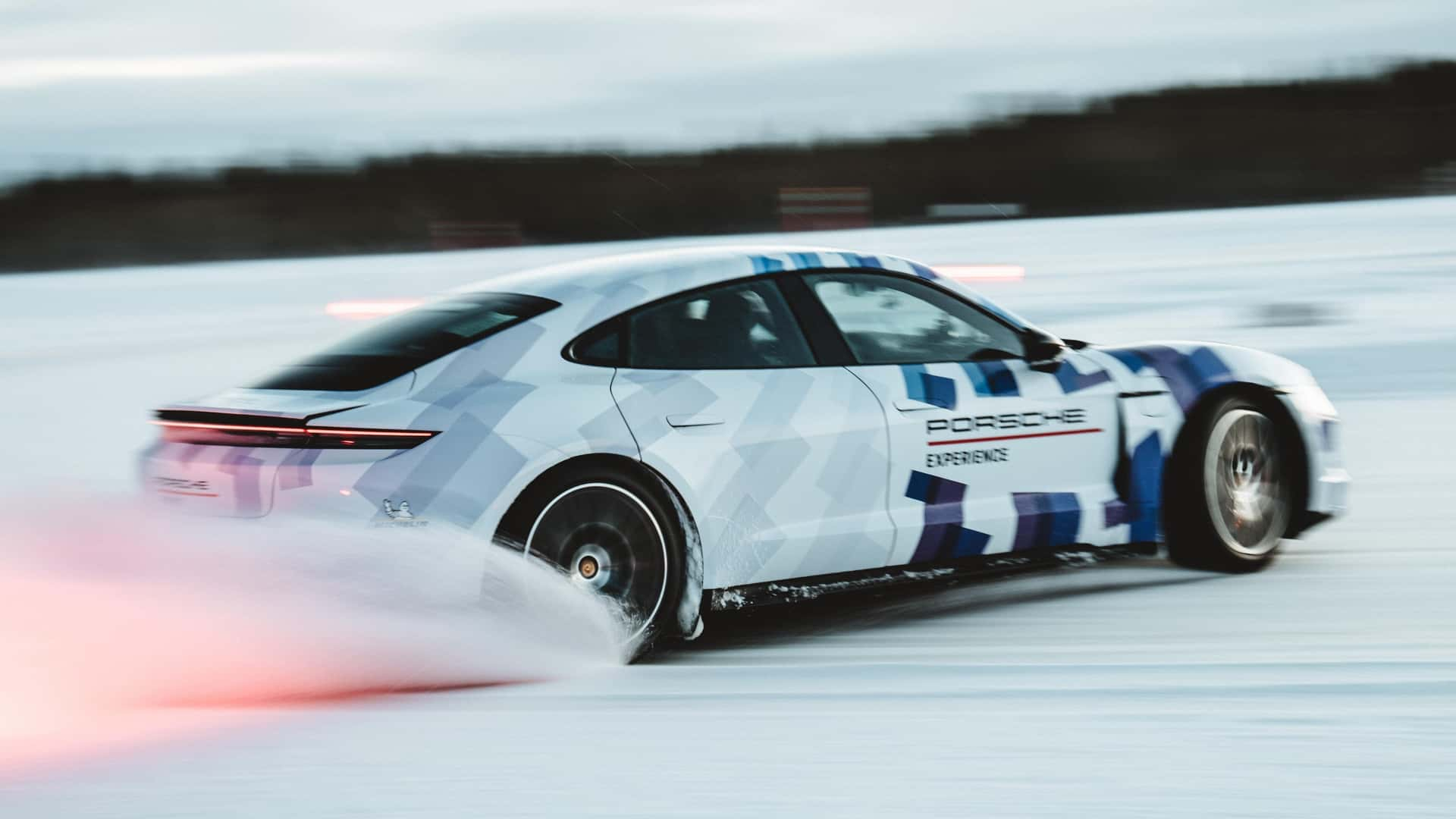 Porsche Taycan GTS ile Rekor Drift