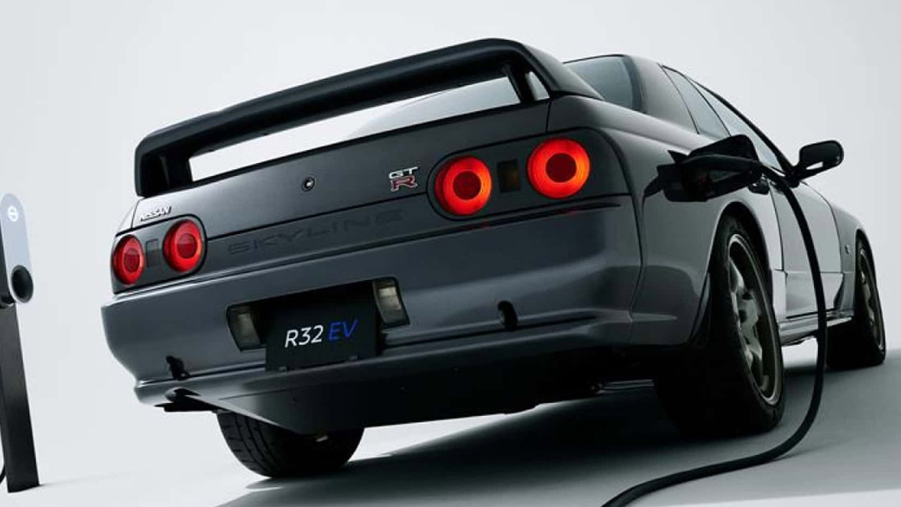 Nissan'ın Elektrikli GT-R R32 Projesi