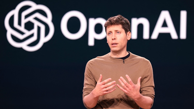 OpenAI CEO’su Sam Altman, Süper Zekâya Geçişi Açıkladı