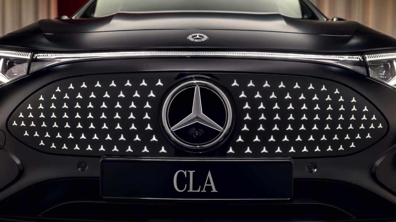 Mercedes-Benz Yeni CLA Modelini Tanıttı