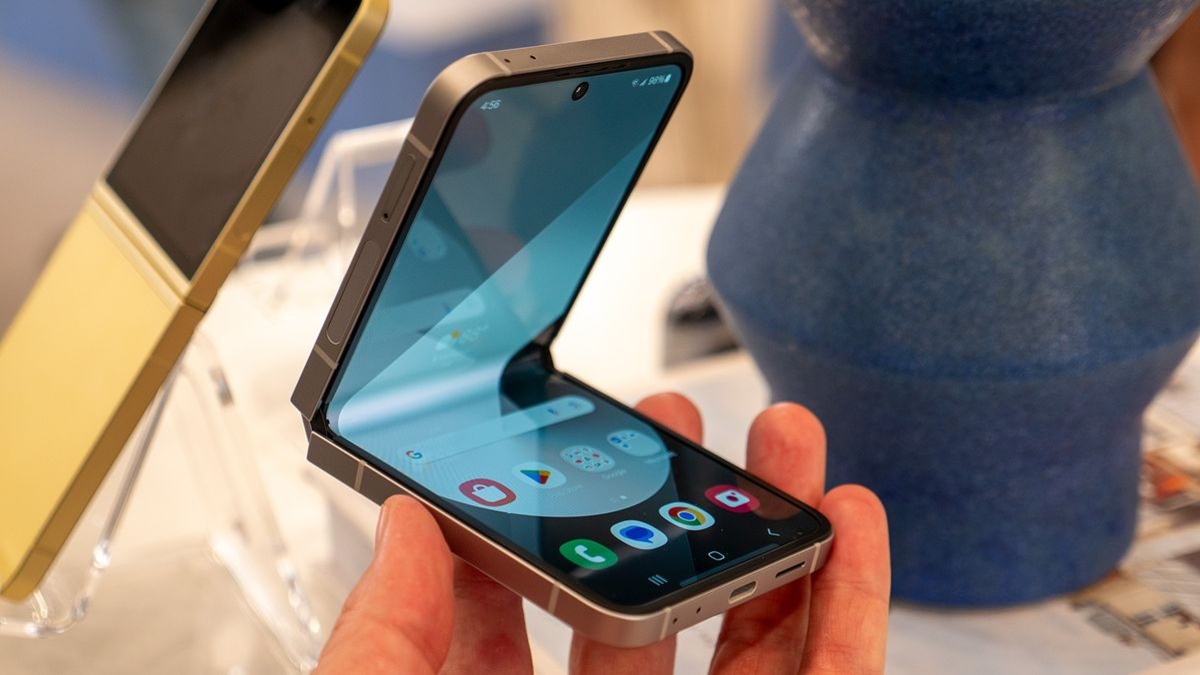 Samsung'un One UI 8 Stratejisi Değişiyor