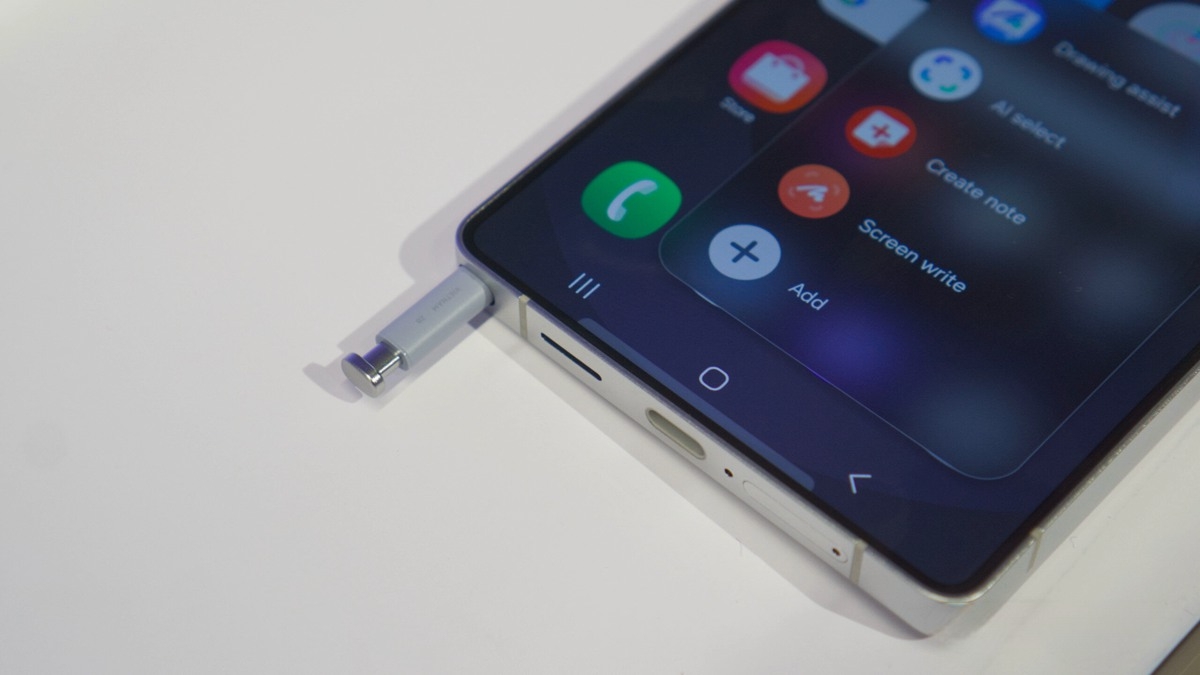 Samsung Galaxy S26 Ultra'da S Pen Yuvası Kayboluyor mu?