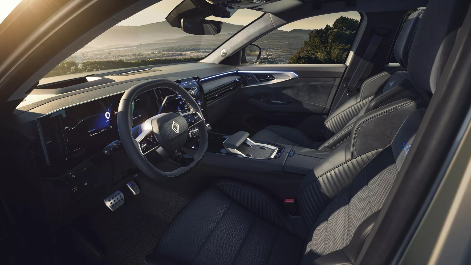 Yeni Renault Austral Tanıtımı: Makyajlı SUV Modeli