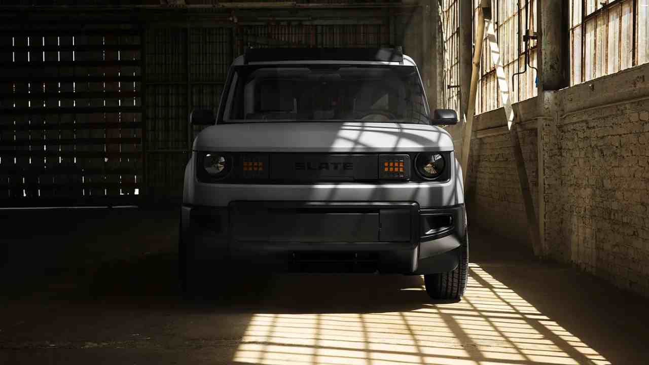 Minimalist Tasarım ve Uygun Fiyatıyla Dikkat Çeken Slate Truck Tanıtımı
