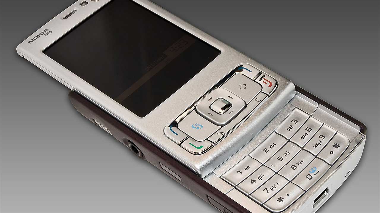 Ulaş Utku Bozdoğan: Nokia'nın Efsanevi Telefon Modelleri ve Nostaljik Anılar 4 Nokia N95: Tasarım ve Teknolojinin Buluşması
