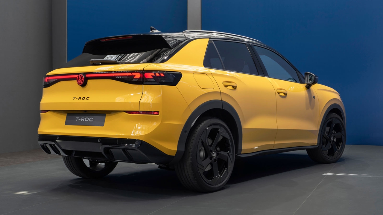 Şinasi Kaya: Volkswagen T-Roc 2. Nesli: Hibrit Gücü ve Lüks Teknolojilerle Yeniden Doğuş 4 Volkswagen T-Roc 2. Nesli: Hibrit Gücü ve Lüks Teknolojilerle Yeniden Doğuş