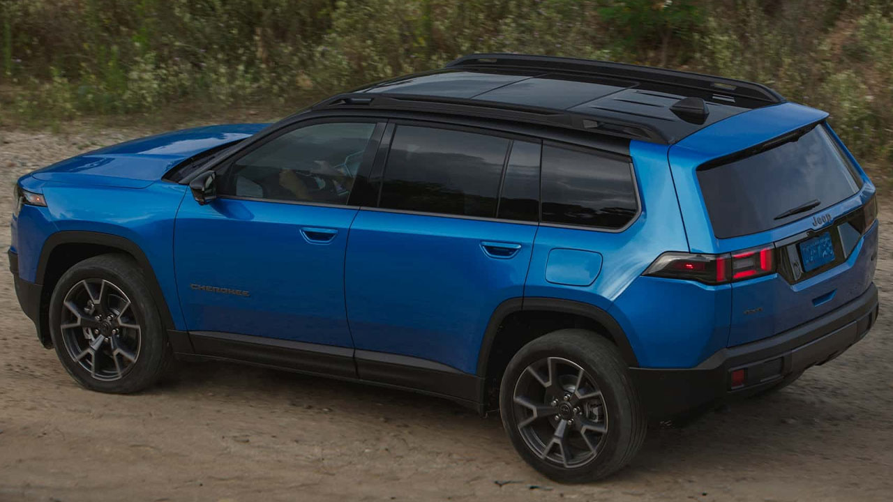 Ulaş Utku Bozdoğan: 2026 Jeep Cherokee Resmi Tanıtıldı: Hibrit Motorla Uzun Mola Sonrası Yolculuğa Hazır 3 2026 Jeep Cherokee Resmi Tanıtıldı: Hibrit Motorla Uzun Mola Sonrası Yolculuğa Hazır