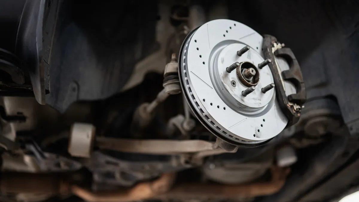 İnanç Can Çekmez: Delikli Fren Disklerinin Gizli Gücü: Isı Yönetimi ve Güvenlik 4 Delikli Fren Disklerinin Gizli Gücü: Isı Yönetimi ve Güvenlik