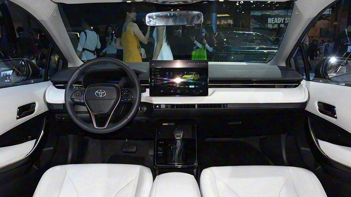 Meral Erden: 2026 Toyota Corolla: Tasarım ve İçerden Özelliklerde Gelen Değişimler 3 2026 Toyota Corolla: Tasarım ve İçerden Özelliklerde Gelen Değişimler