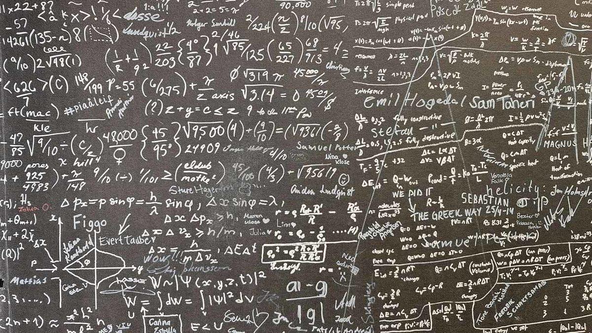 DeepSeek Math-V2 ile Matematikte Açık Kaynak Devrimi: Performans ve Şeffaflık Birlikte