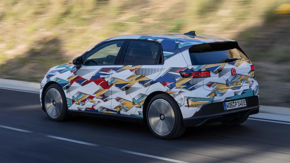 Meral Erden: Elektrikli Polo: ID Serisinin Yeni Üyesinin Özellikleri ve Teslimatı Hızla Yaklaşıyor 3 Elektrikli Polo: ID Serisinin Yeni Üyesinin Özellikleri ve Teslimatı Hızla Yaklaşıyor