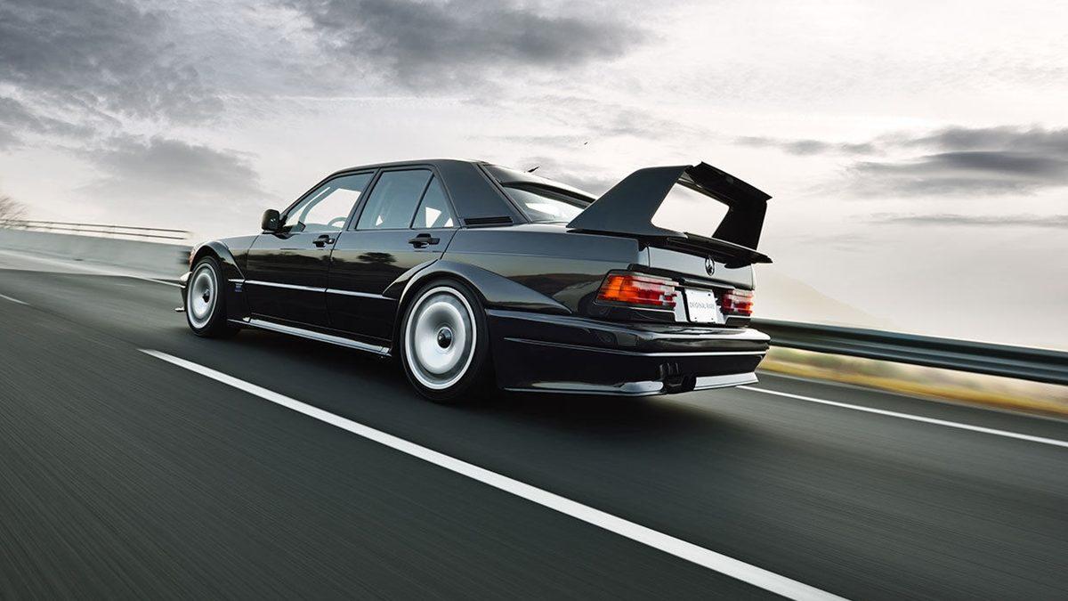 Meral Erden: Mercedes 190E Cosworth: Pistlerden Kalbe Uzanan Efsane 4 Mercedes 190E Cosworth: Pistlerden Kalbe Uzanan Efsane